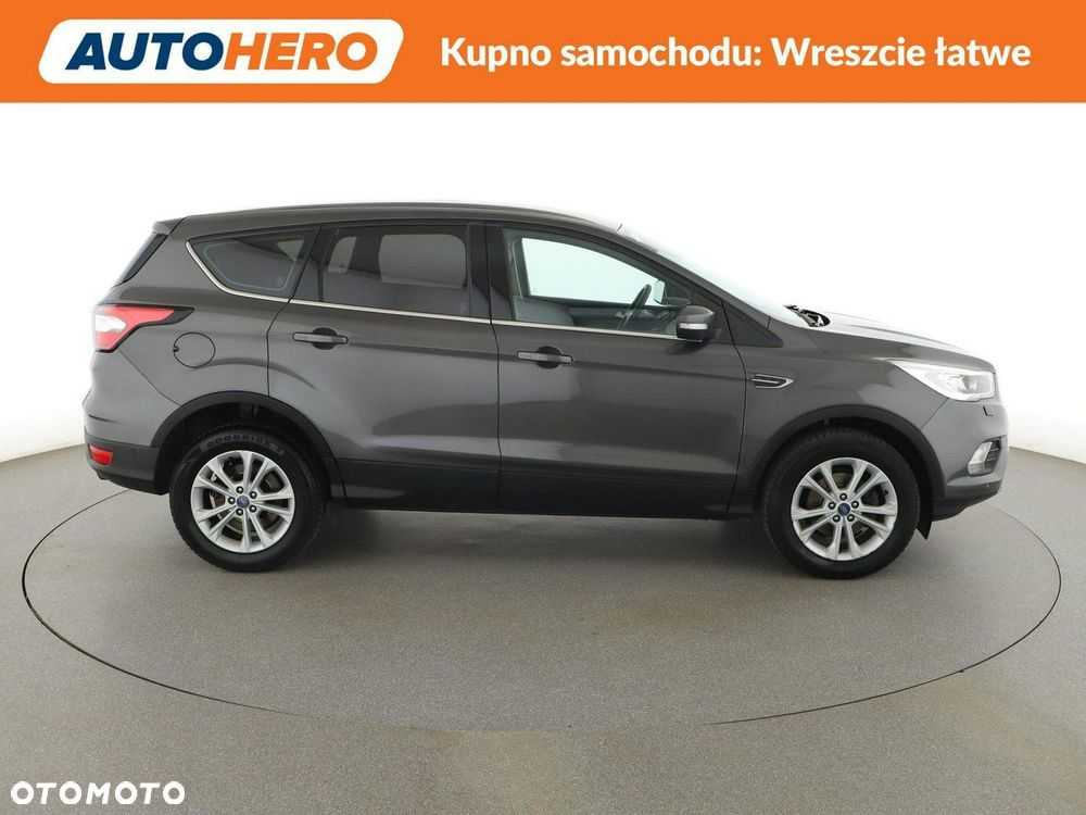 Ford Kuga 1.5 EcoBoost 2x4 Titanium - 10