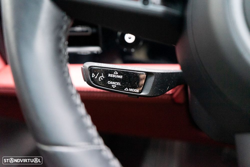 Porsche Taycan 4S - 41