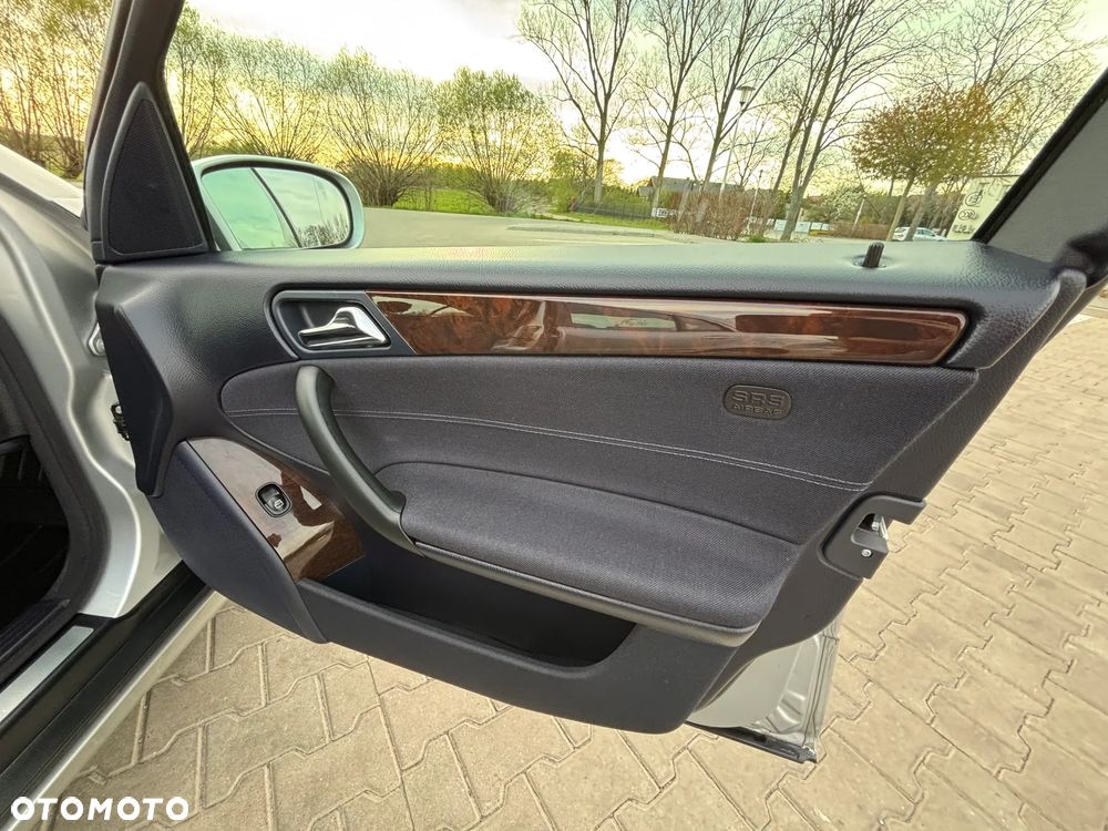 Mercedes-Benz Klasa C - 24