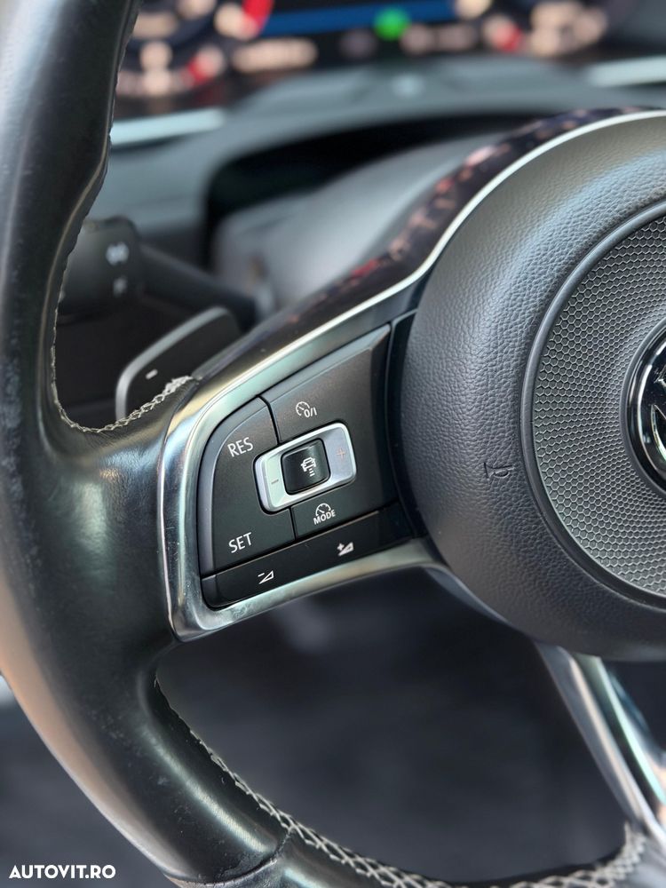 Volkswagen Passat - 21