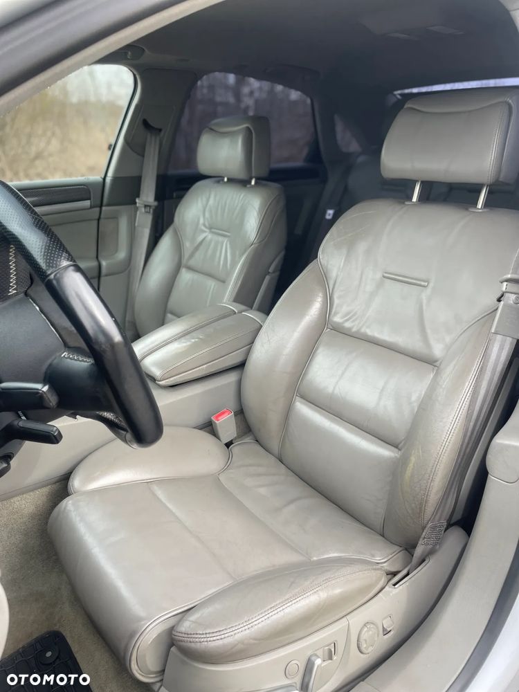 Audi A8 4.2 TDI Quattro - 9