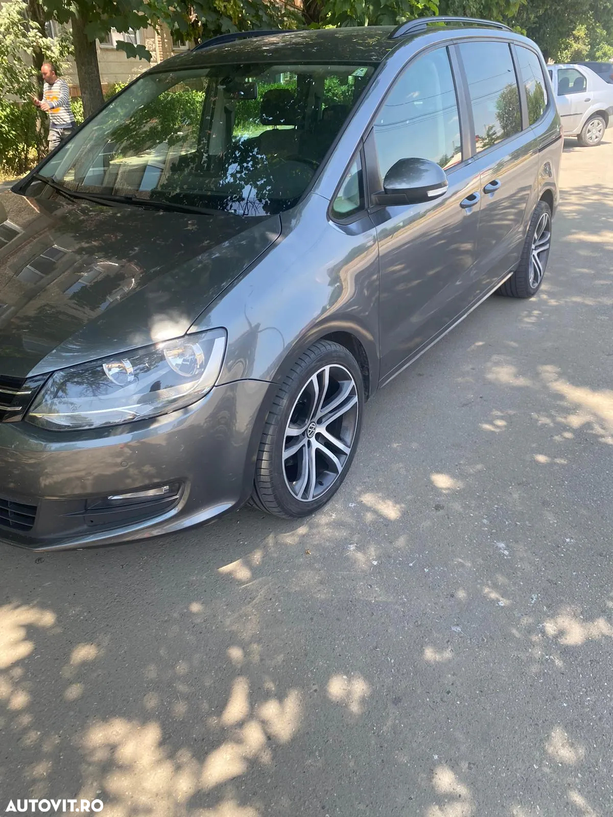 Volkswagen Sharan - 2