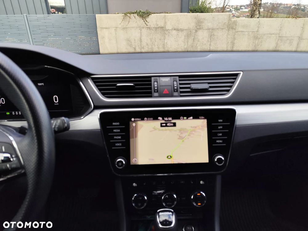 Skoda Superb 1.5 TSI Ambition DSG - 15