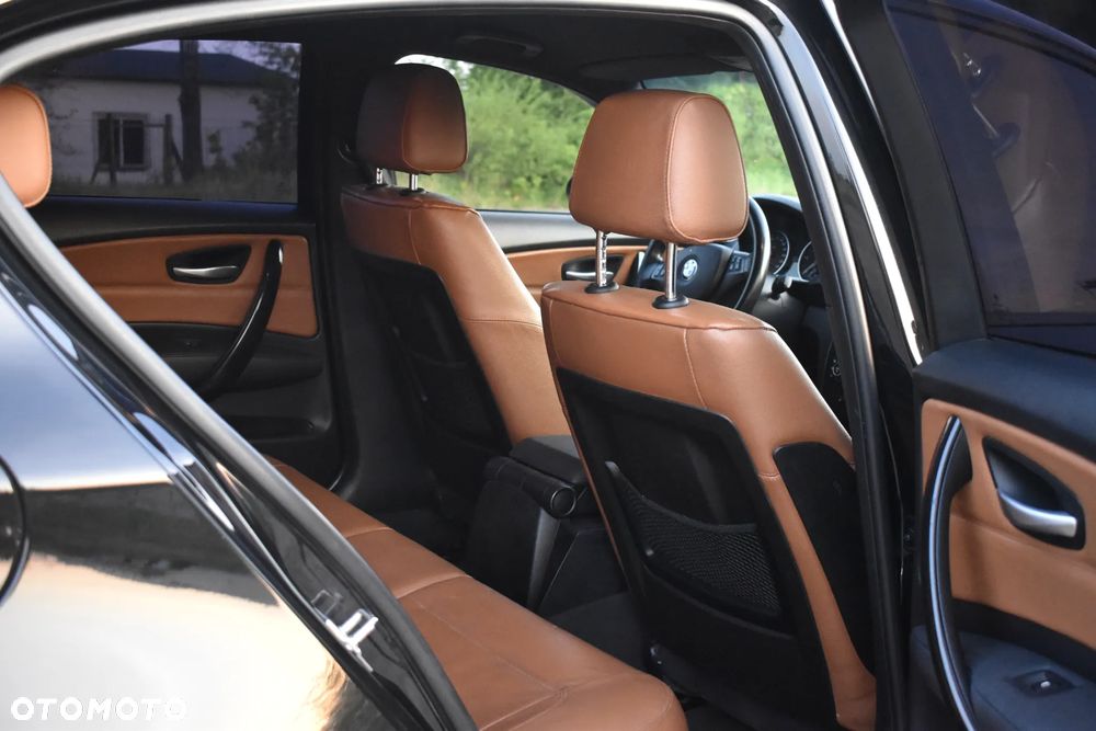 BMW Seria 1 - 15