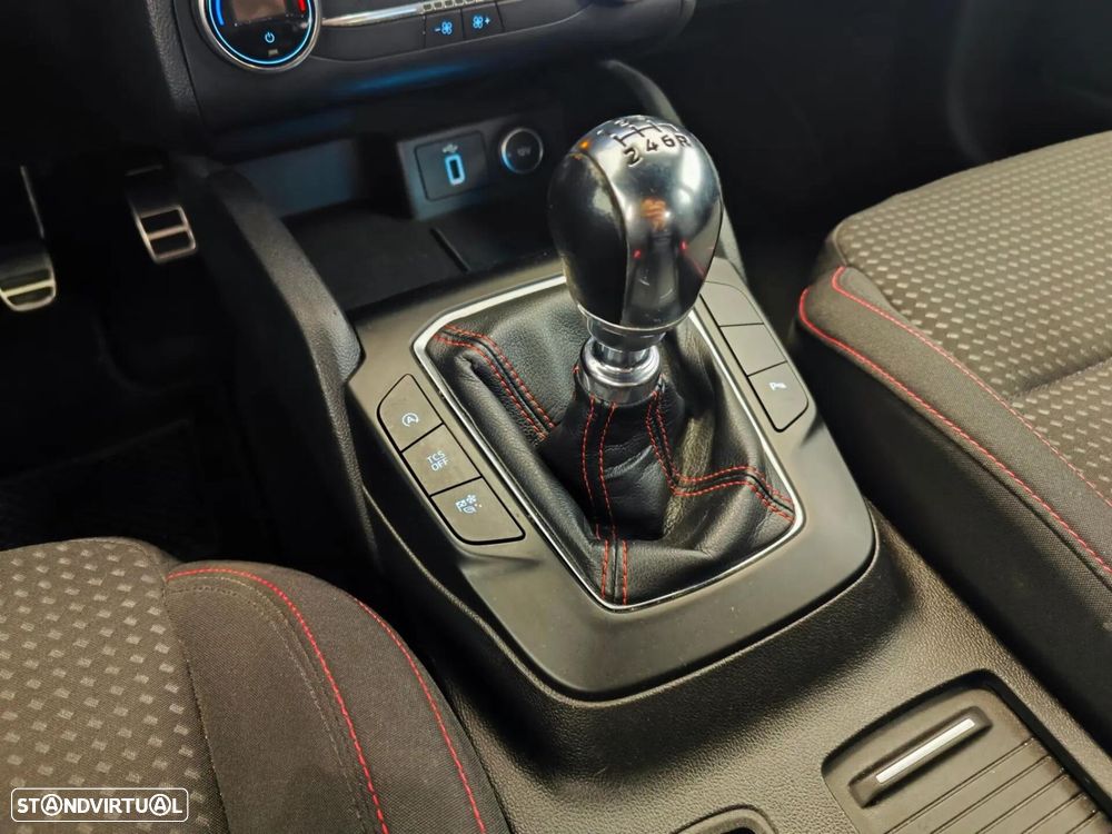 Ford Focus 1.0 EcoBoost ST-Line - 51