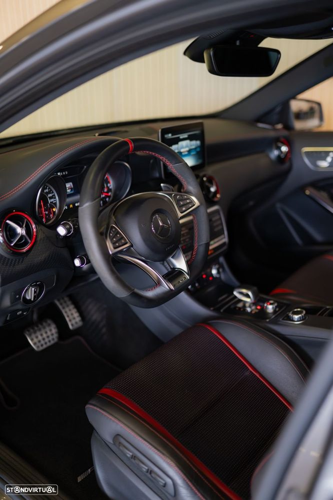 Mercedes-Benz A 45 AMG 4Matic Speedshift 7G-DCT - 2