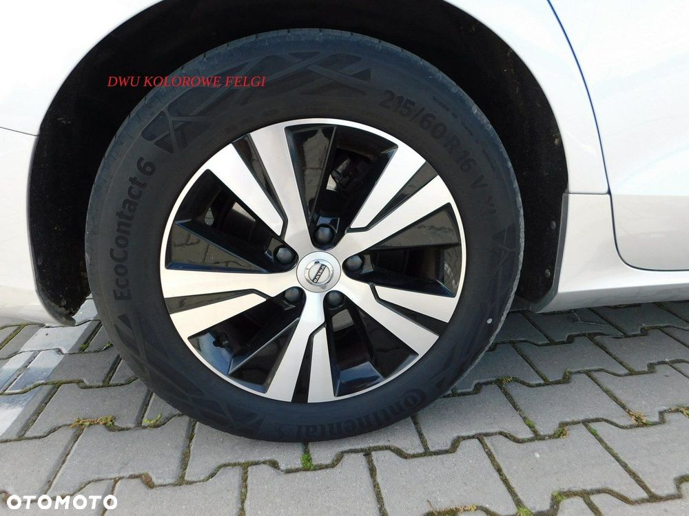 Volvo V60 D3 Momentum - 31