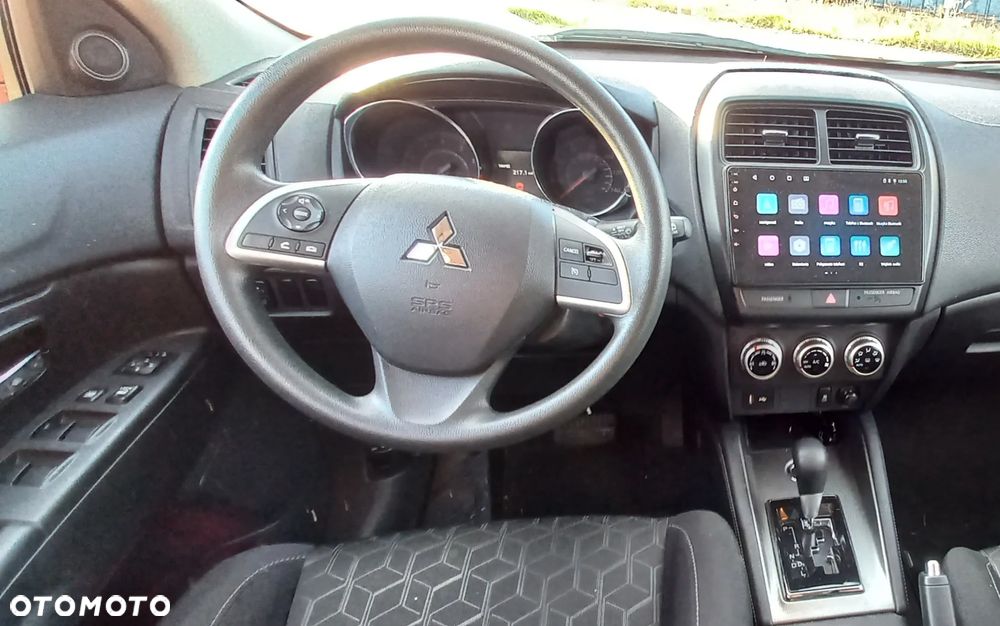 Mitsubishi Outlander - 7