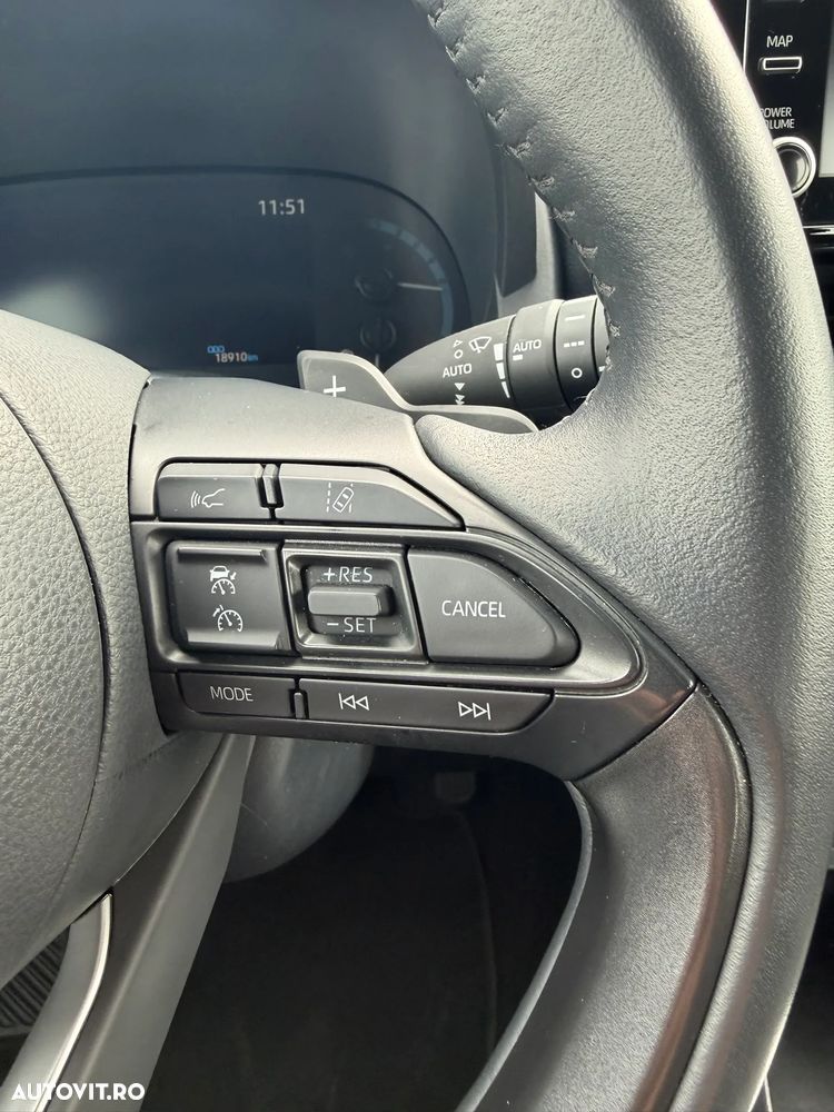 Toyota Yaris Cross 1.5 l CVT Active - 15