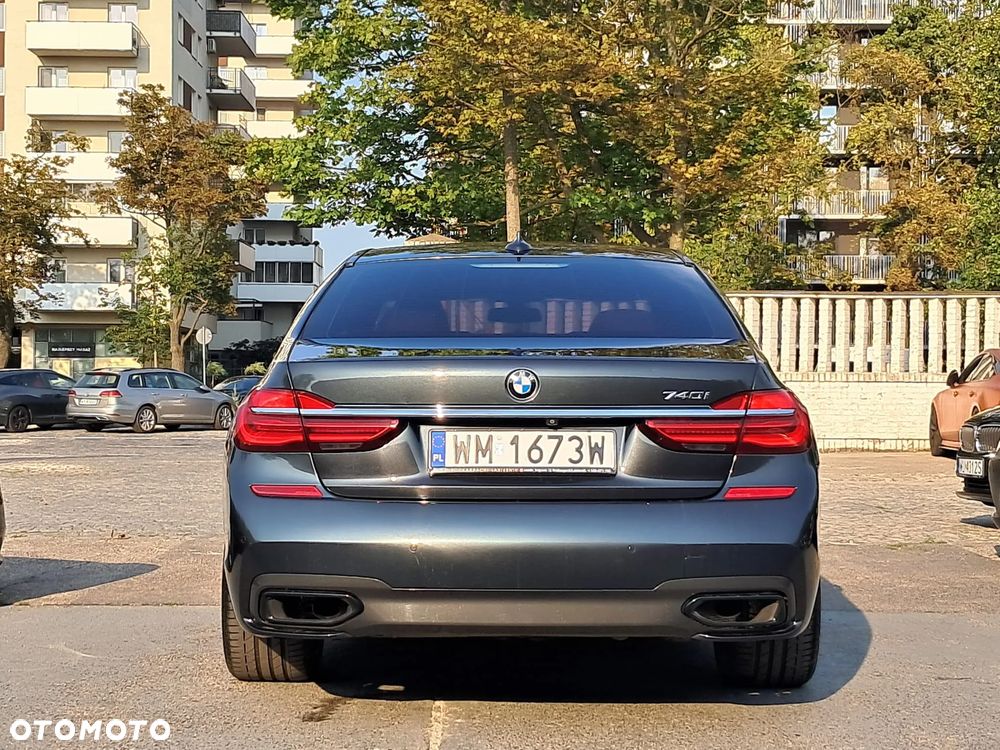 BMW Seria 7 740Li - 30