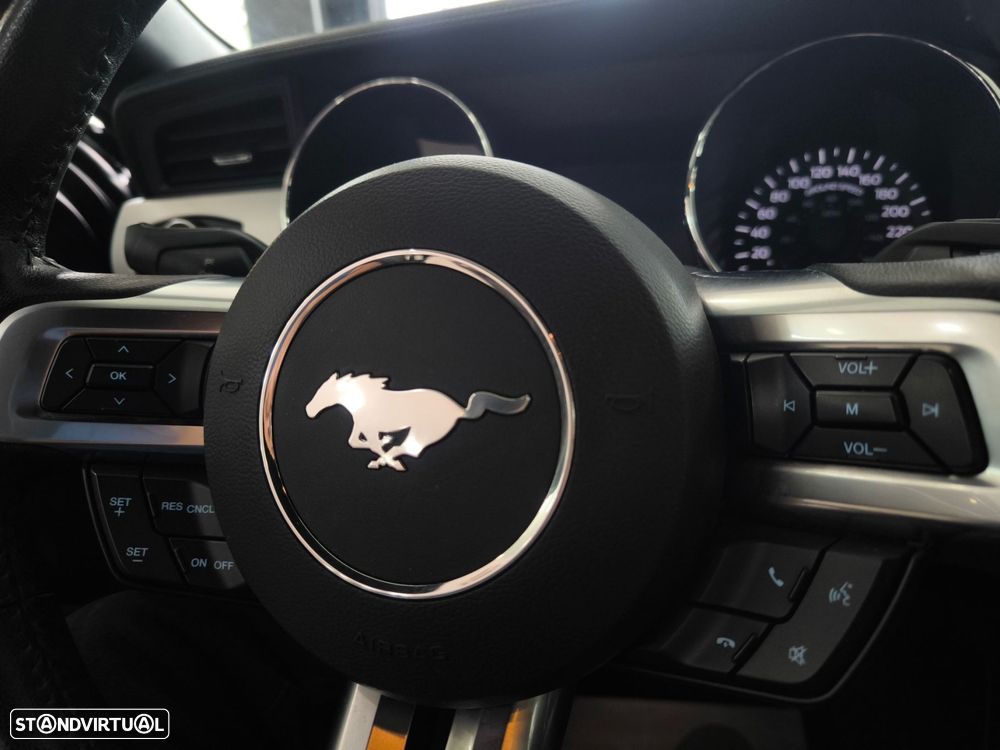 Ford Mustang 2.3i EcoBoost - 19