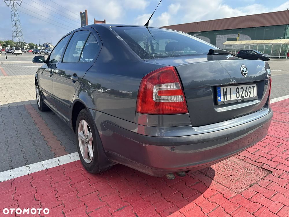 Skoda Octavia 2.0 TDI DPF Ambiente - 4