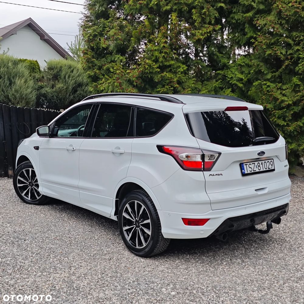 Ford Kuga 1.5 EcoBoost 2x4 ST-Line - 3