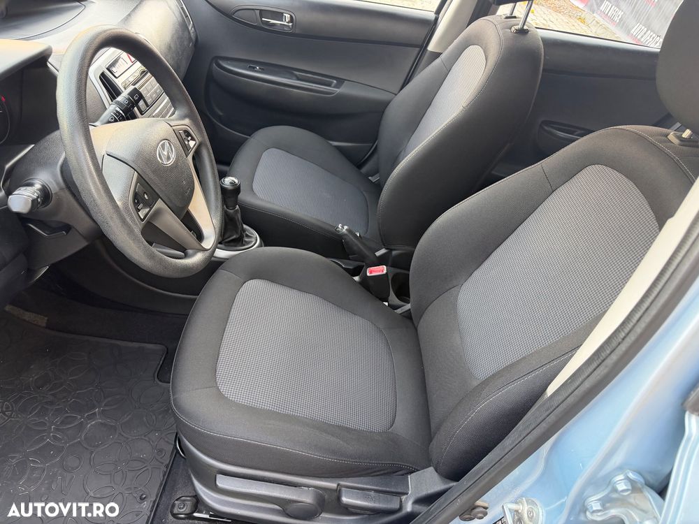 HYUNDAI i20 2013 — imagine 19