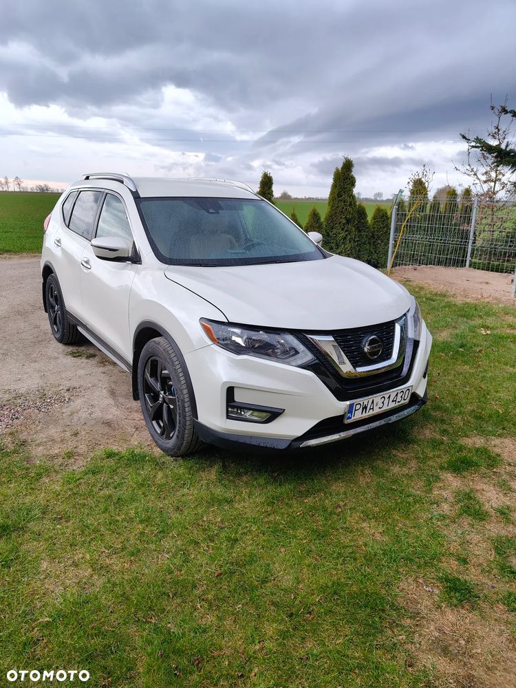 Nissan Rogue - 1