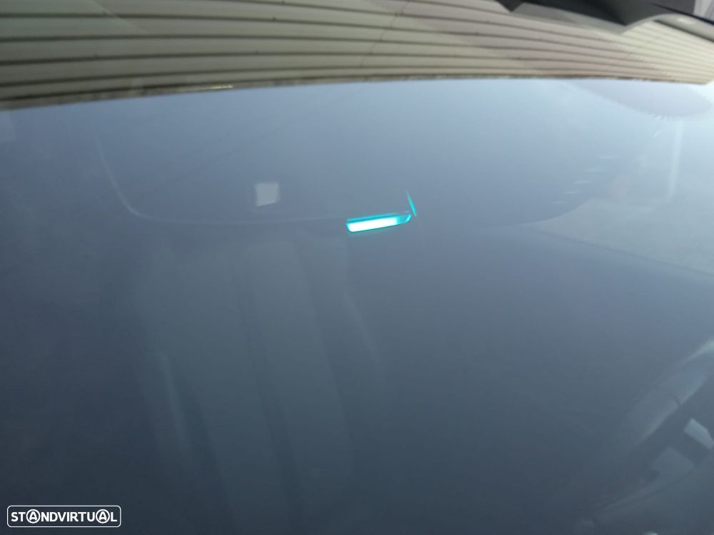 Peugeot 3008 1.6 Hybrid Allure Pack e-EAT8 - 53