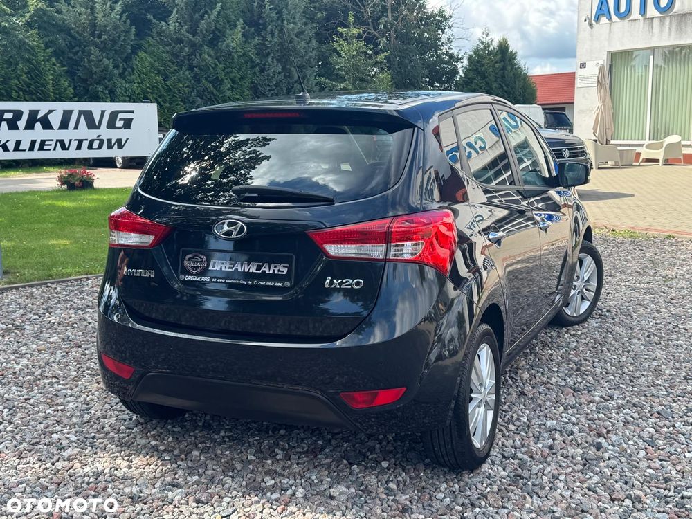 Hyundai ix20 - 8