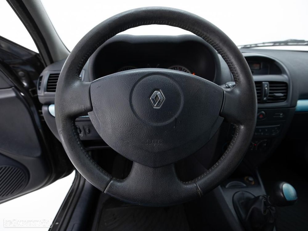 Renault Clio - 12
