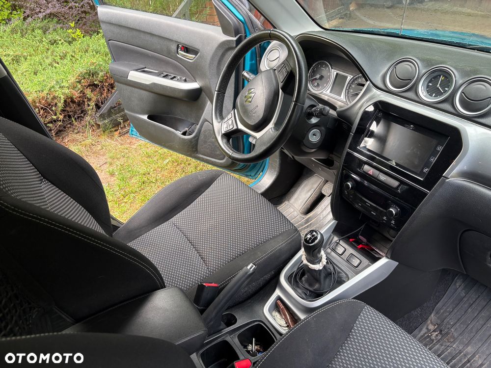 Suzuki Vitara 1.6 Comfort 2WD - 8