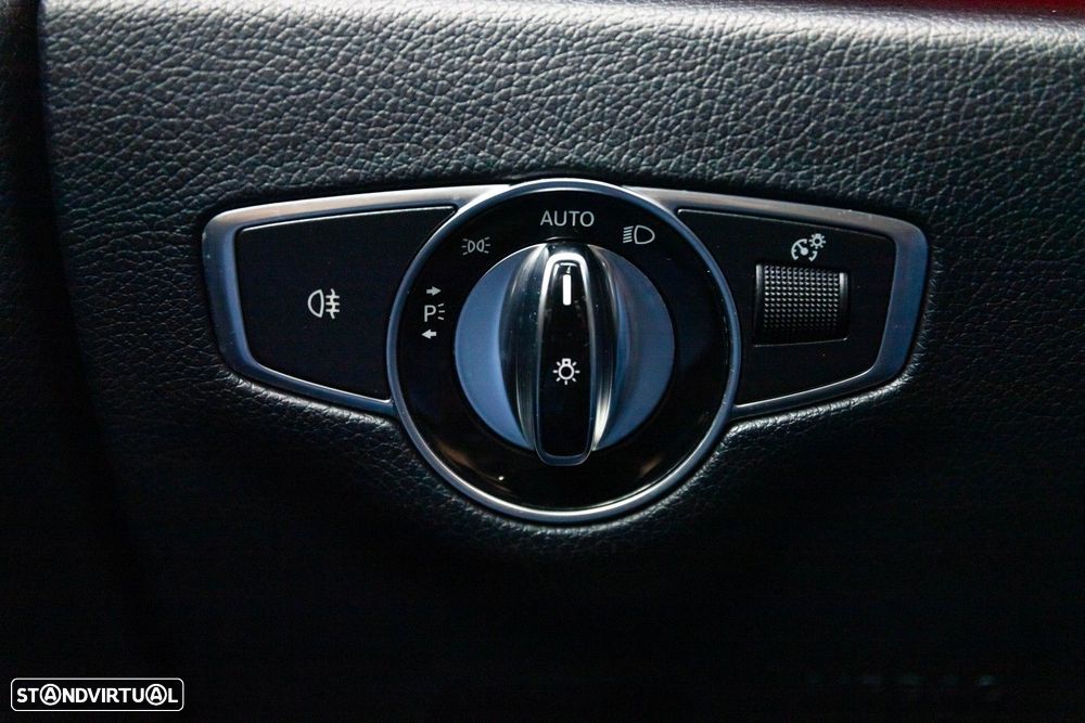 Mercedes-Benz E 220 d AMG Line - 24