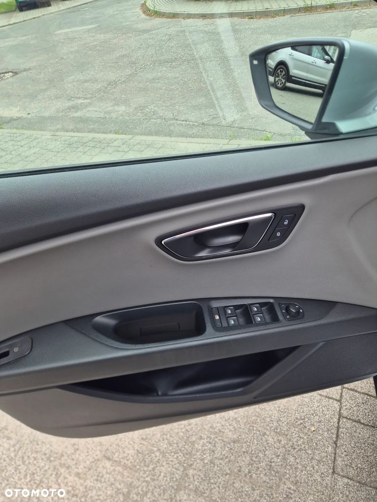 Seat Leon 2.0 TDI DPF Start&Stop DSG XCELLENCE - 14