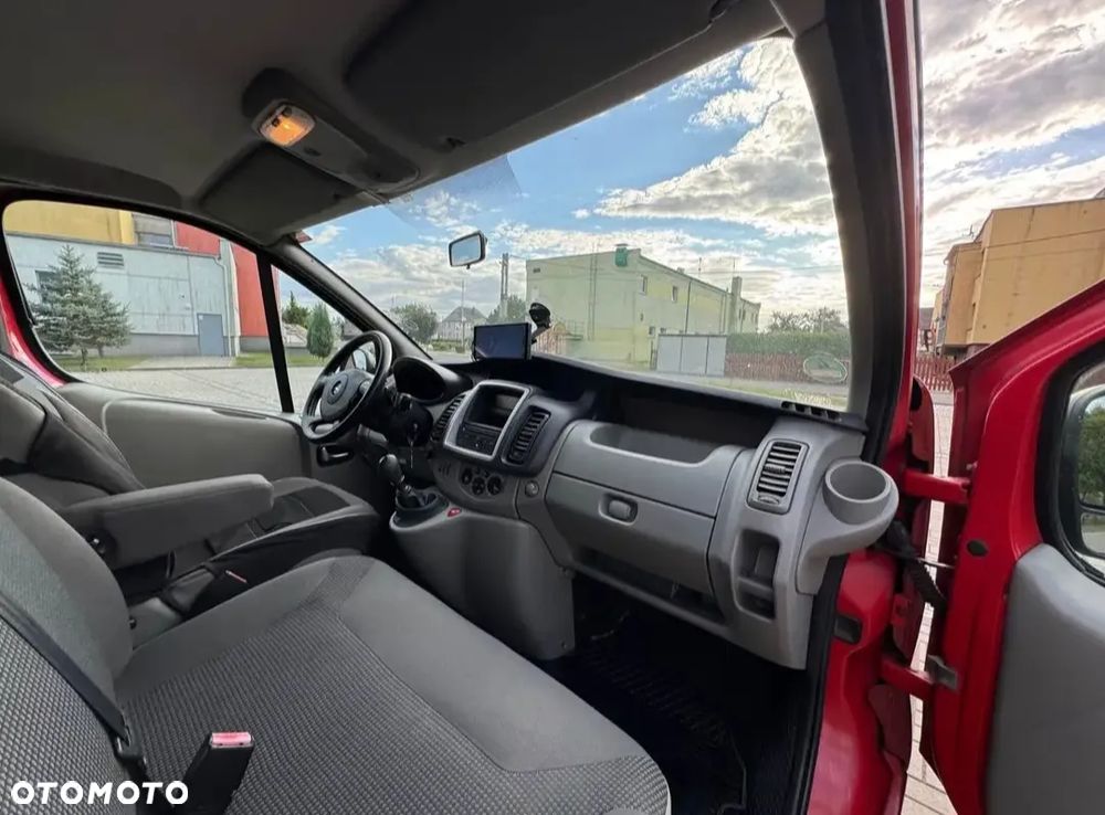Opel Vivaro - 17