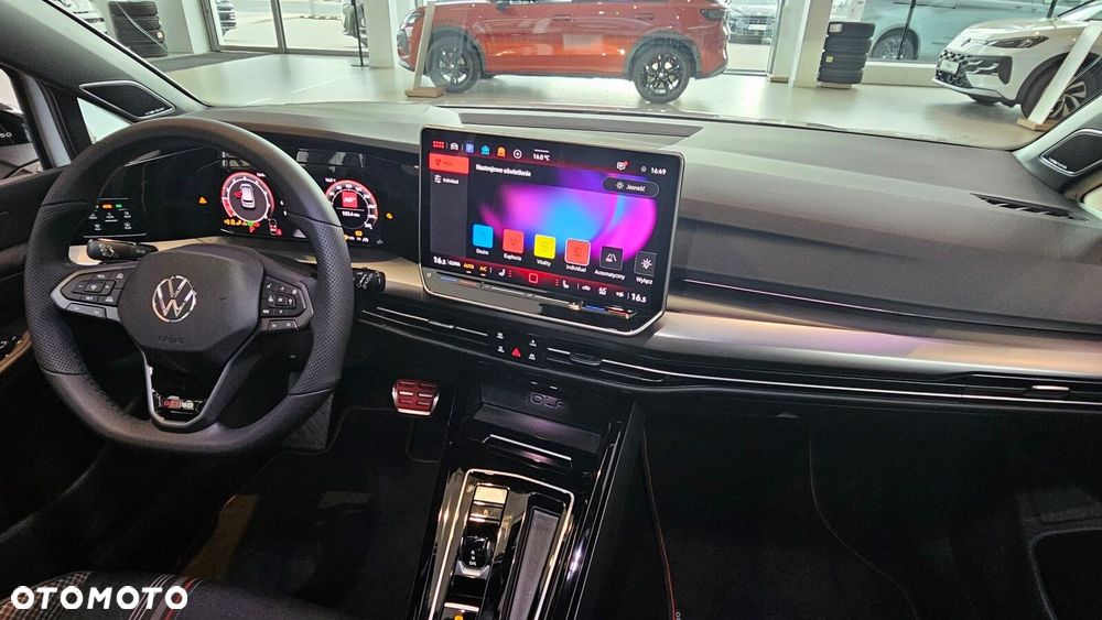 Volkswagen Golf - 26