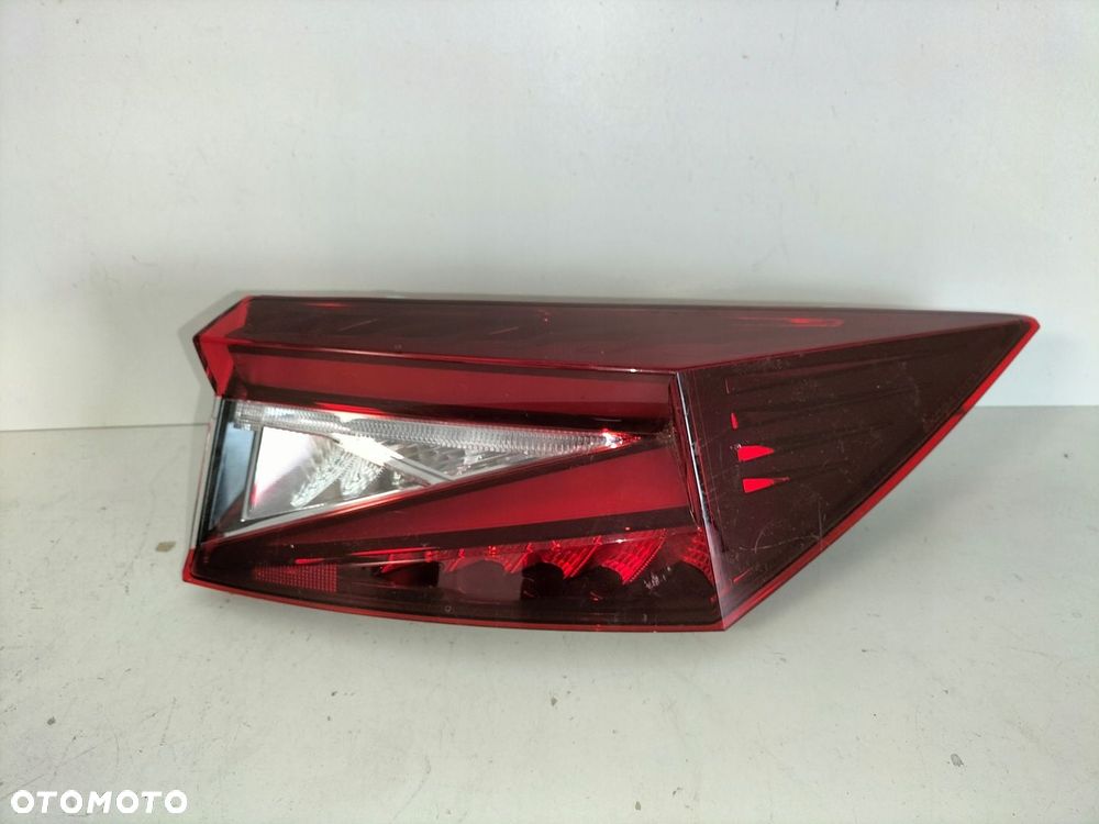 Lampa tylna tył prawa SKODA ENYAQ 21- LED - 1