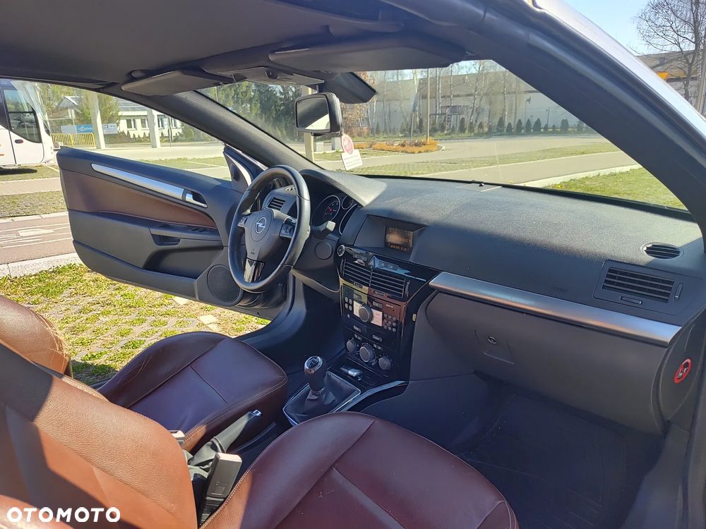 Opel Astra 1.6 Cosmo - 17