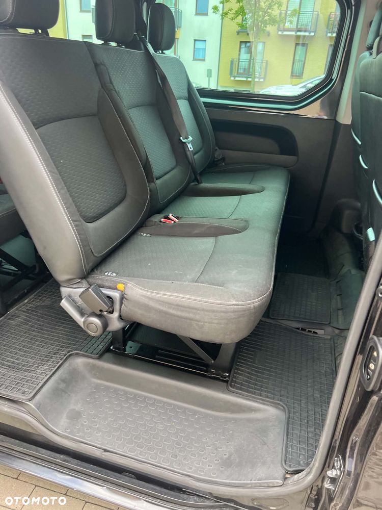 Opel Vivaro L2H1 2,9t Elegance Premium - 9