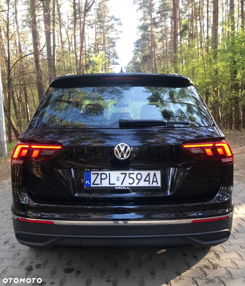 Volkswagen Tiguan - 11