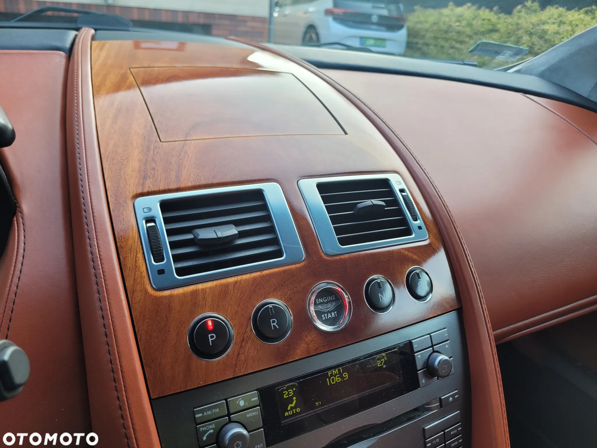 Aston Martin DB9 Coupe Touchtronic - 13
