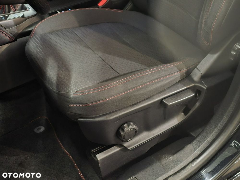 Ford Kuga 1.5 EcoBoost ST-LINE - 15