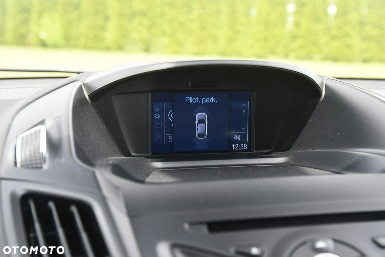 Ford Kuga - 34