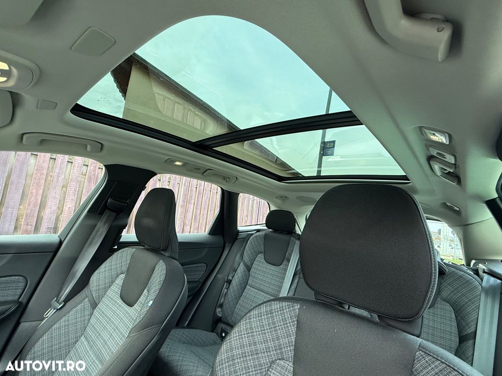 Volvo XC 60 B4 D AWD Core - 4