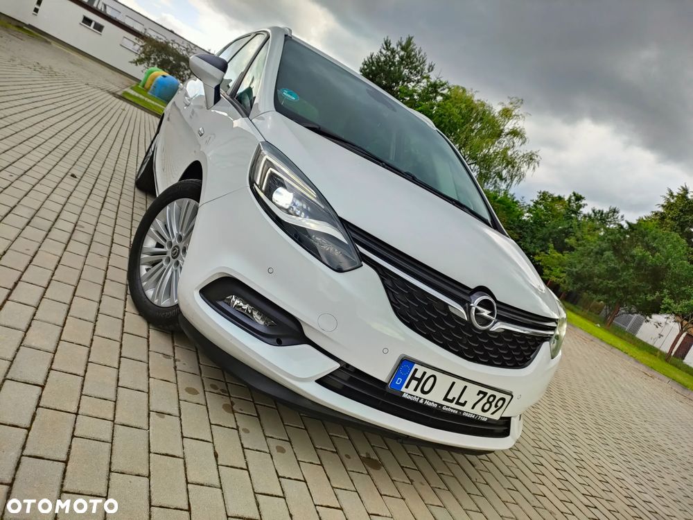 Opel Zafira - 1