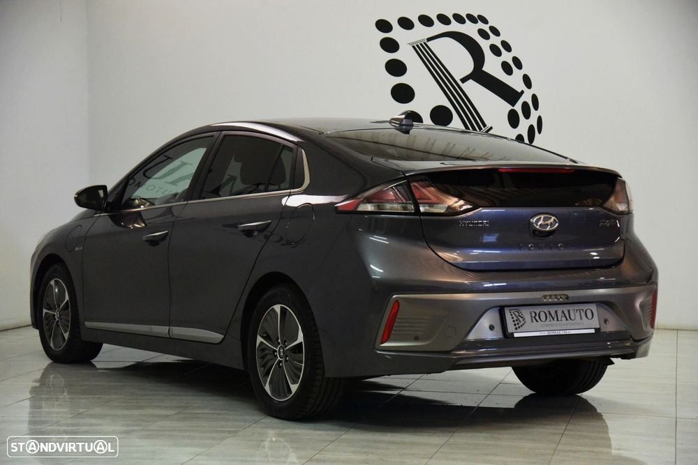 Hyundai Ioniq - 11