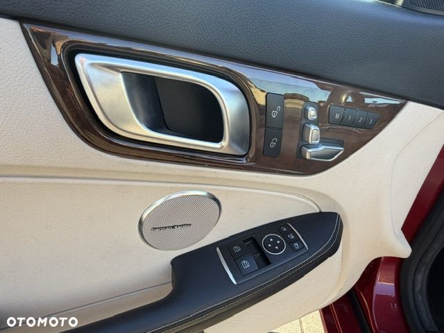 Mercedes-Benz SLC 300 9G-Tronic - 8