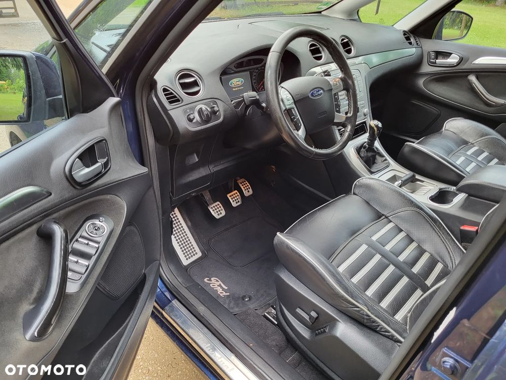 Ford S-Max - 9