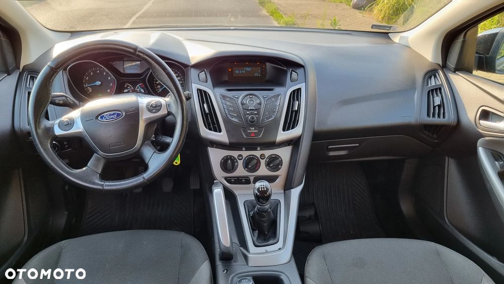 Ford Focus 1.6 Trend - 10