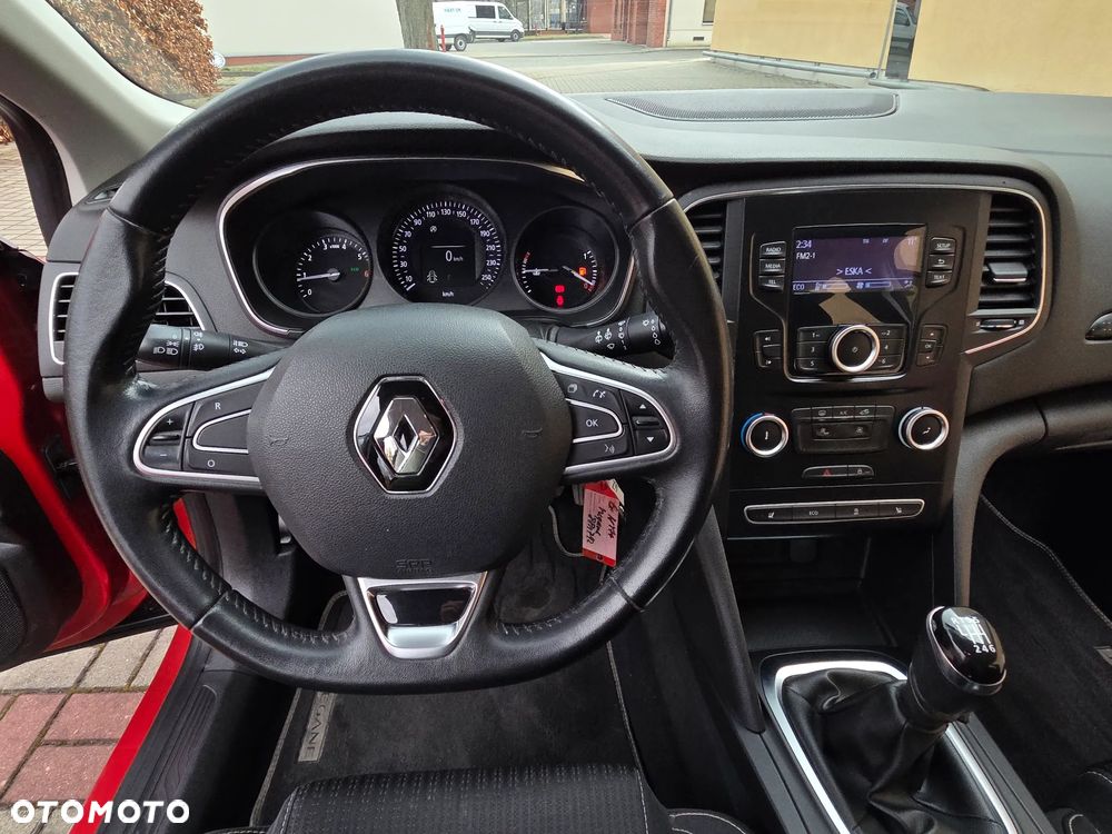 Renault Megane ENERGY TCe 130 GT LINE - 31
