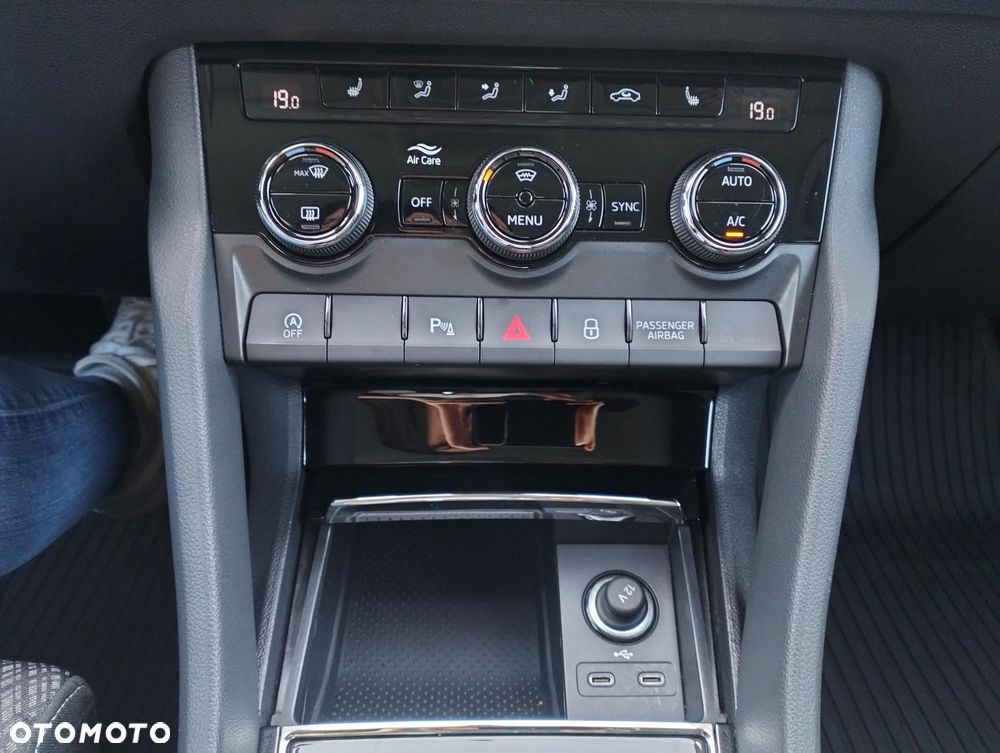 Skoda Karoq 1.5 TSI ACT Style DSG - 39