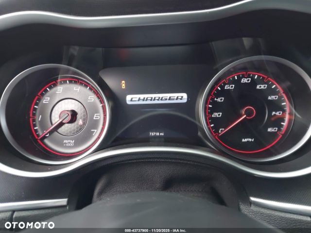 Dodge Charger 5.7 R/T - 12