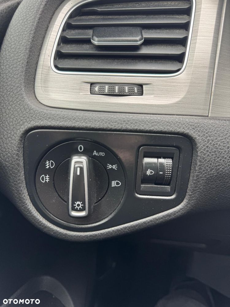 Volkswagen Golf 1.6 TDI DPF BlueMotion Technology DSG Comfortline - 10