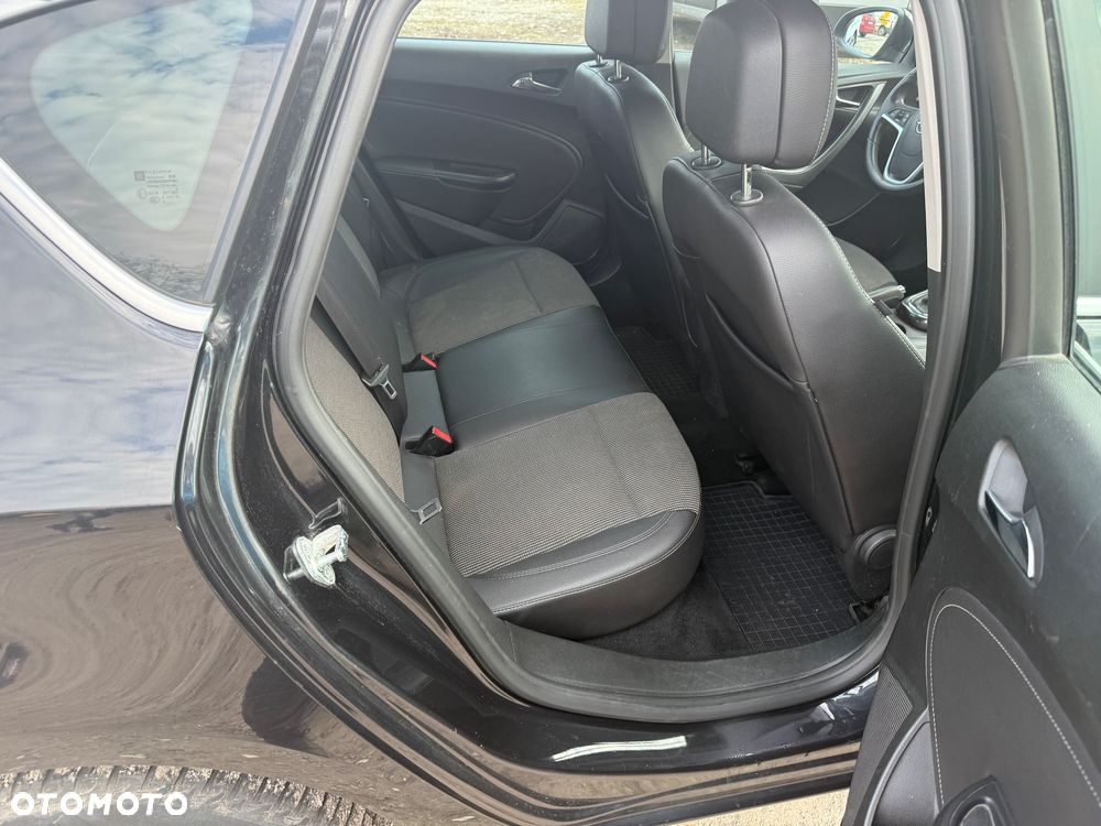 Opel Astra 1.7 CDTI DPF Cosmo - 8