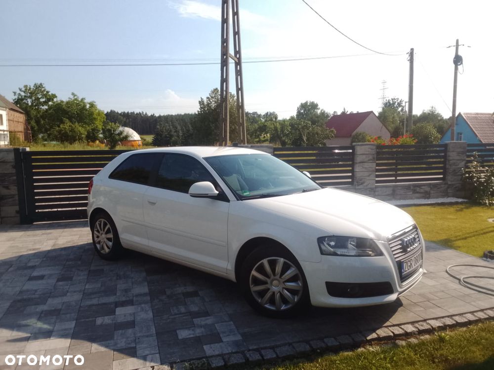 Audi A3 3-drzwiowe 1.6 Ambiente - 6