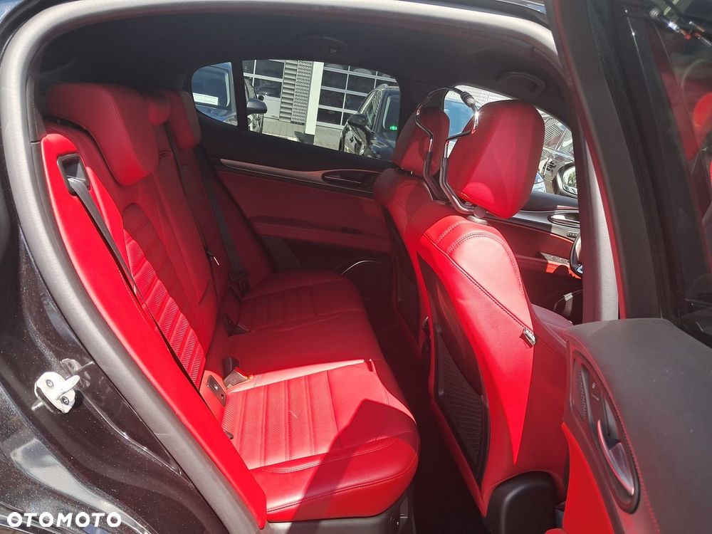 Alfa Romeo Stelvio 2.0 Turbo Veloce Q4 - 22