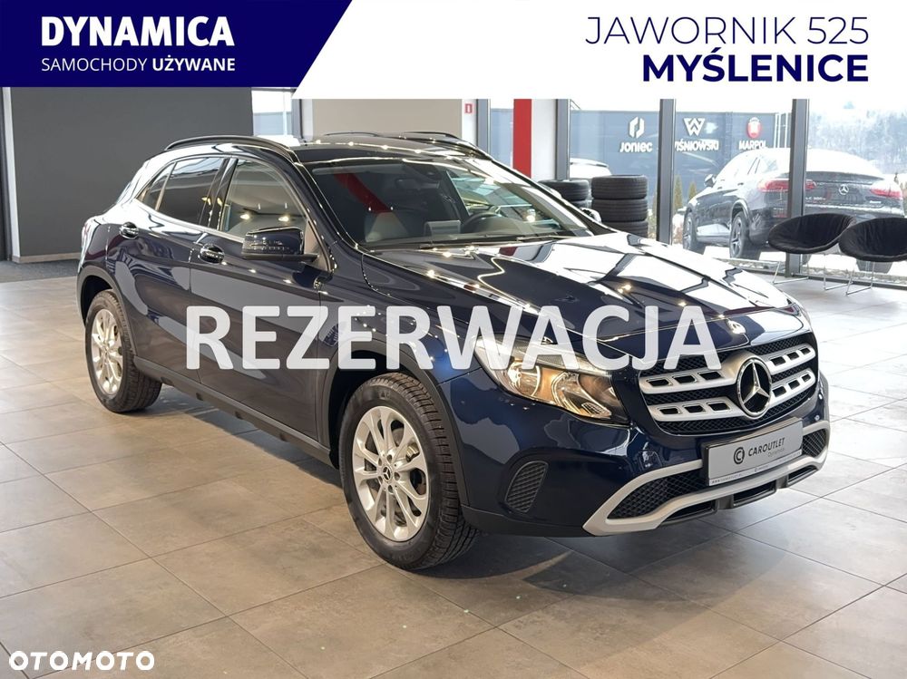 Mercedes-Benz GLA - 2