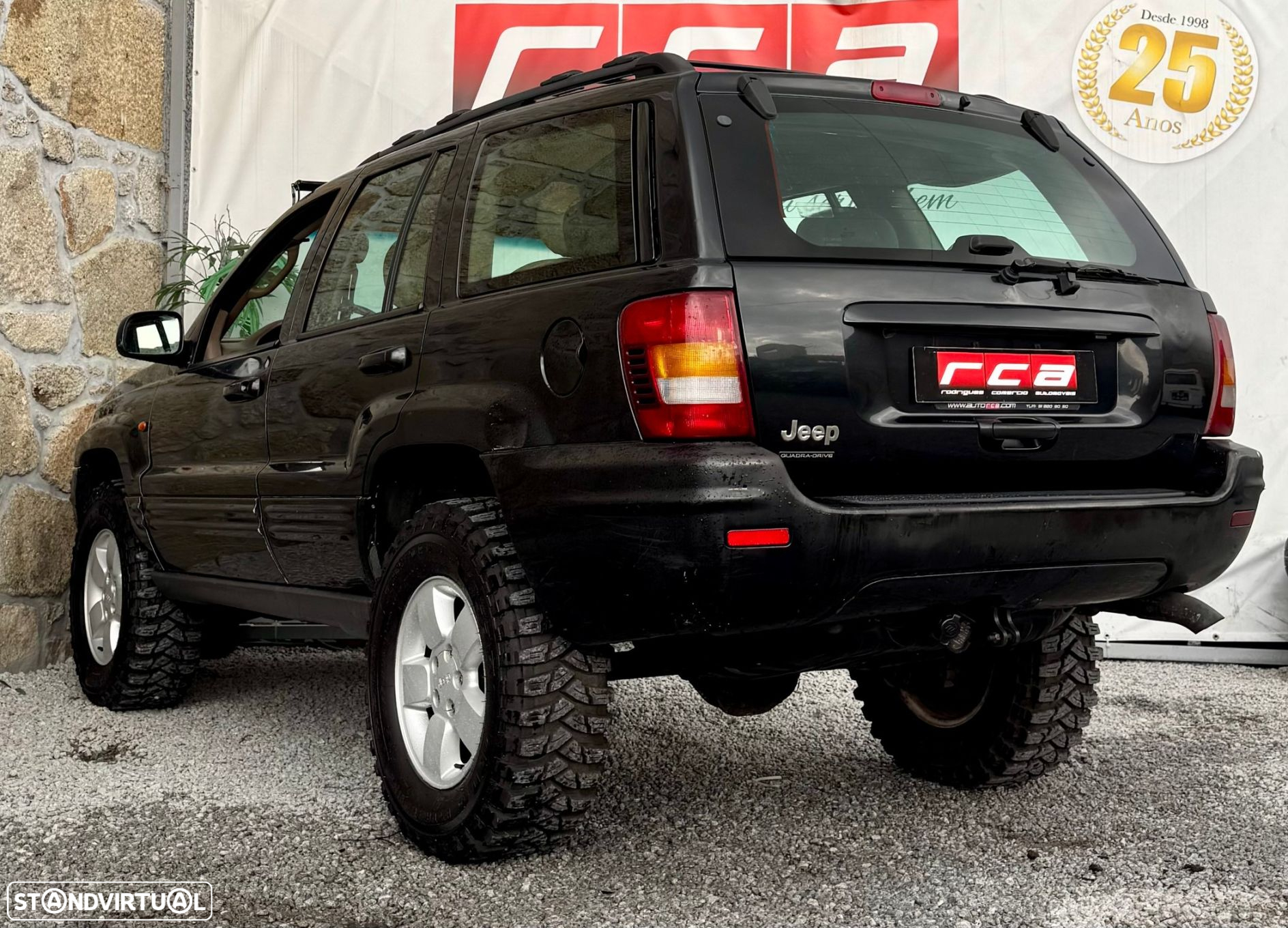 Jeep Grand Cherokee - 11