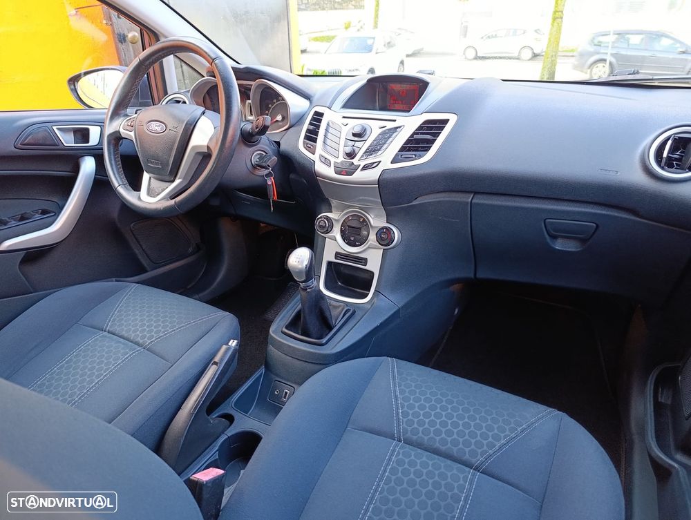 Ford Fiesta 1.4 TDCI Titanium - 5